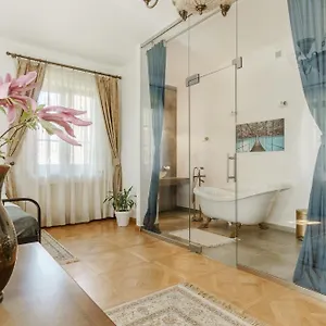 Hotel apartamentowy W Dworku Cheval