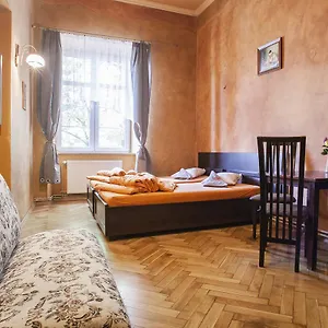Nocleg ze śniadaniem Momotown Privates
